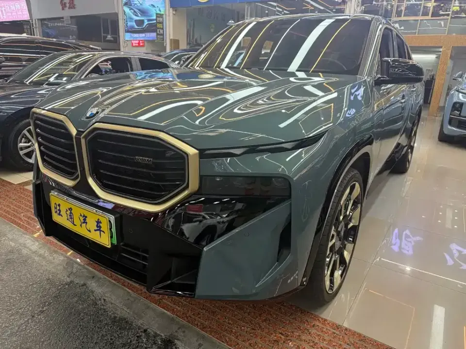 BMW XM