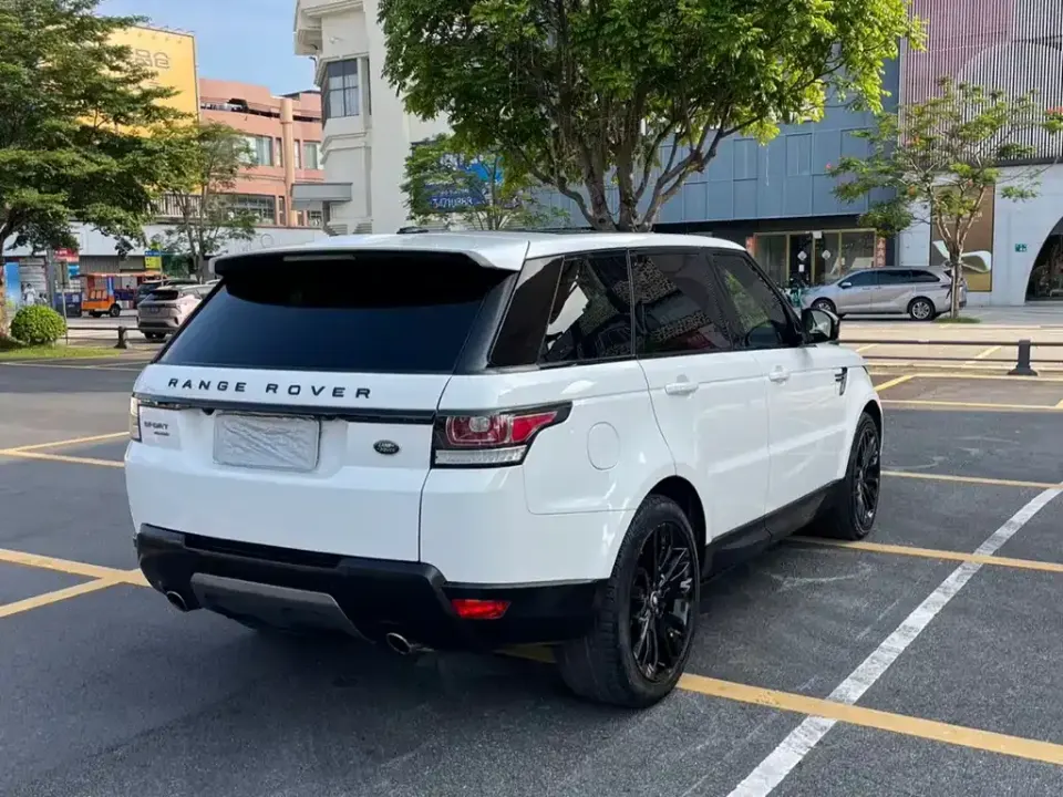 Land Rover Sport