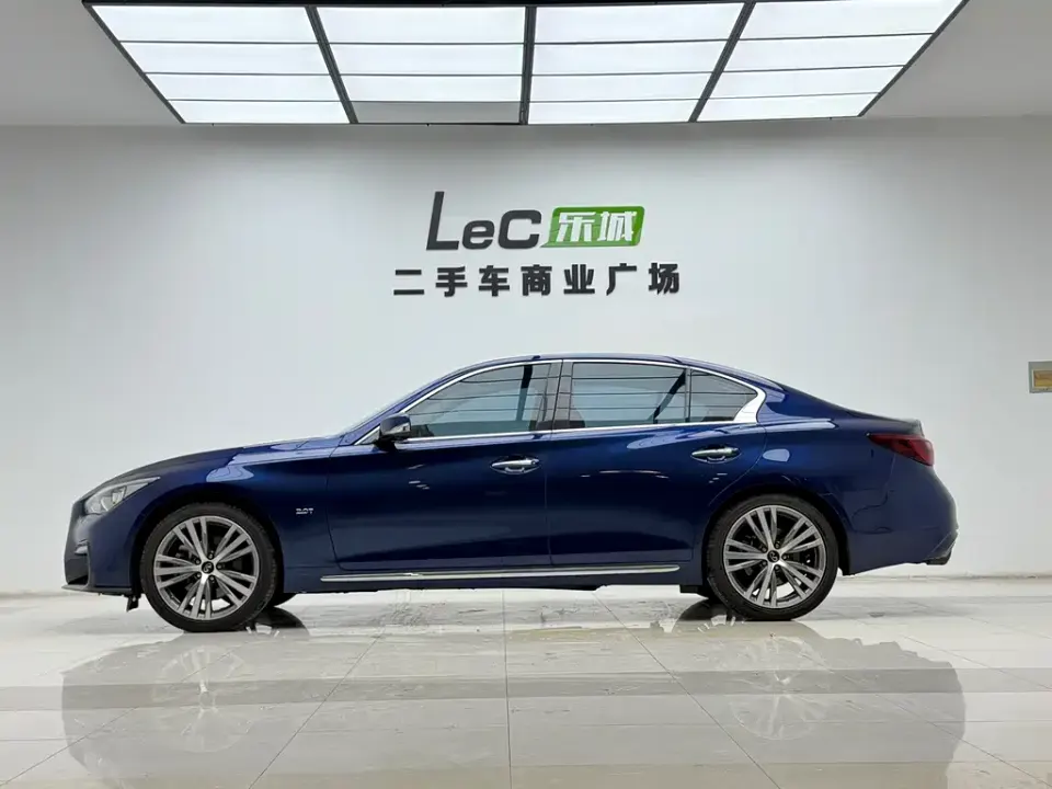 Infiniti Q50L