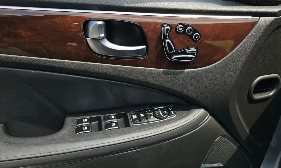 Hyundai Equus