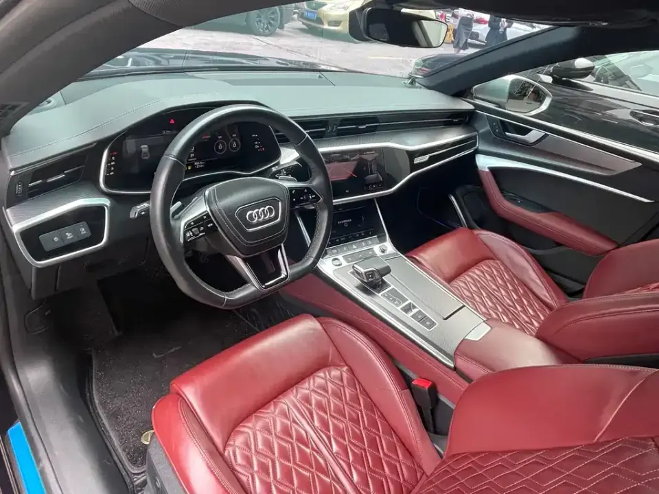Audi A7L