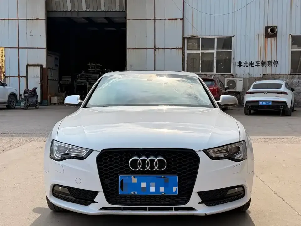Audi A5 (Import)