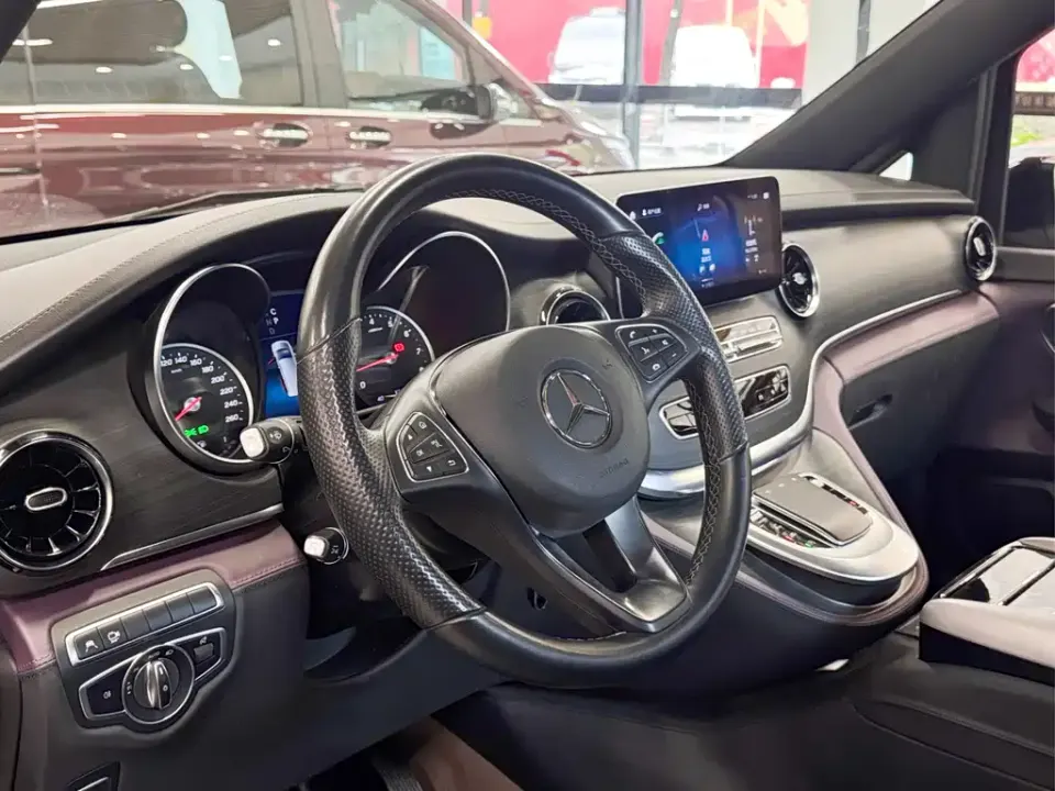 Mercedes-Benz V-Class