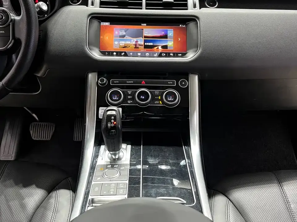 Land Rover Sport
