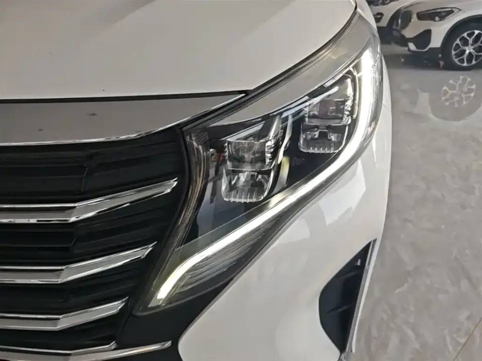 GAC Trumpchi M8
