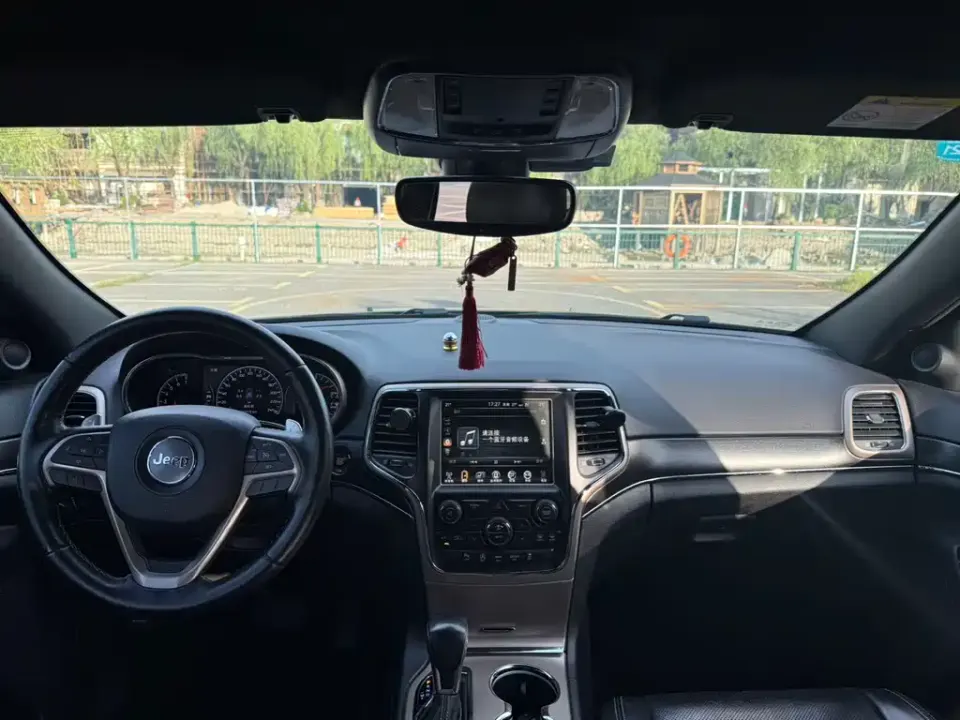 Jeep Grand Cherokee (Import)