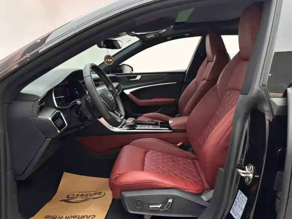 Audi A7L