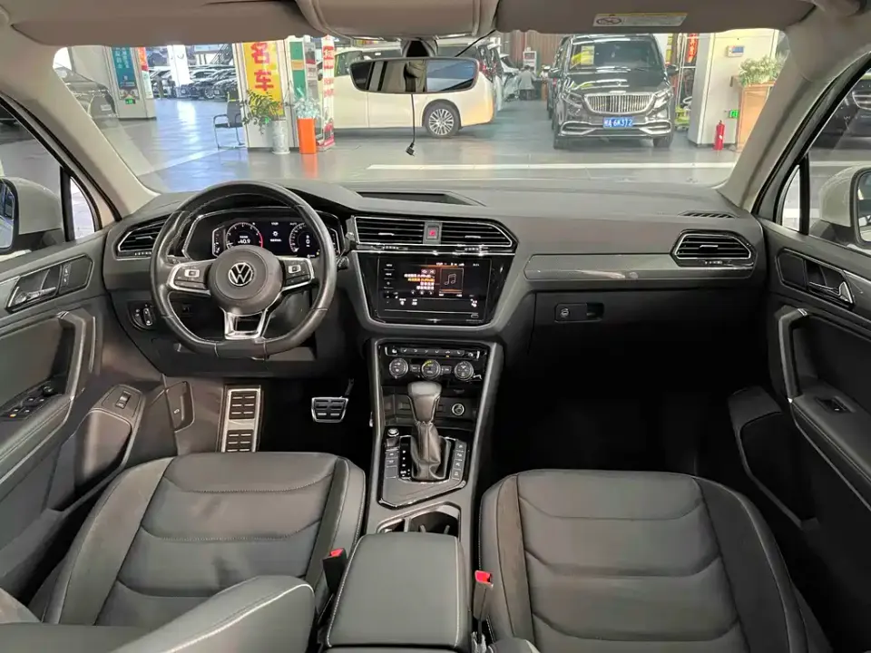 Volkswagen Tiguan L