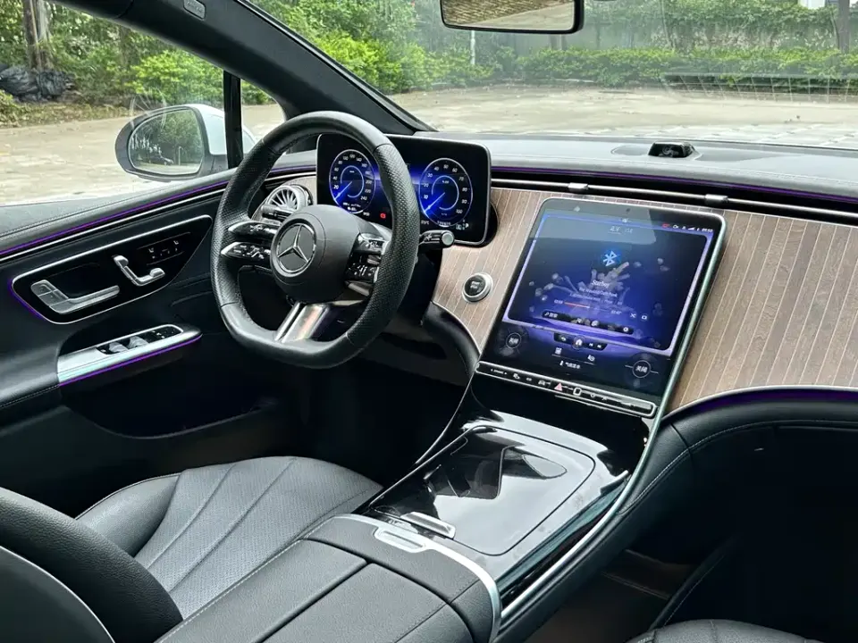 Mercedes-Benz EQE