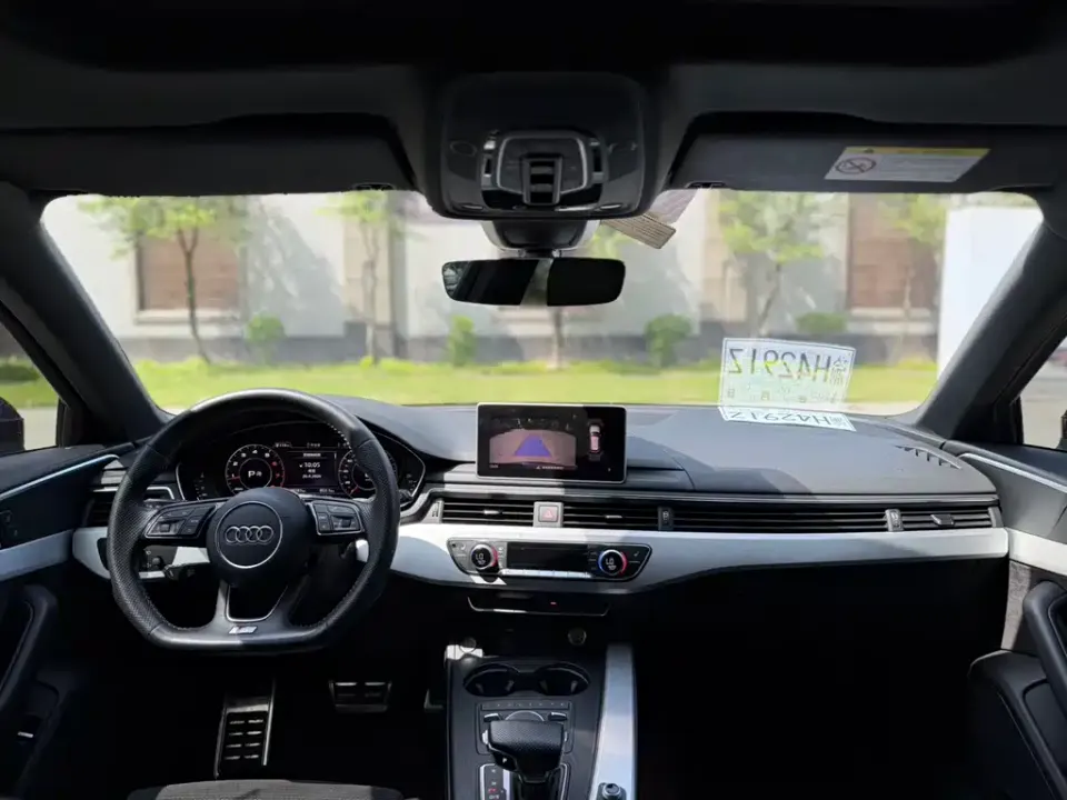 Audi A4 (Import)