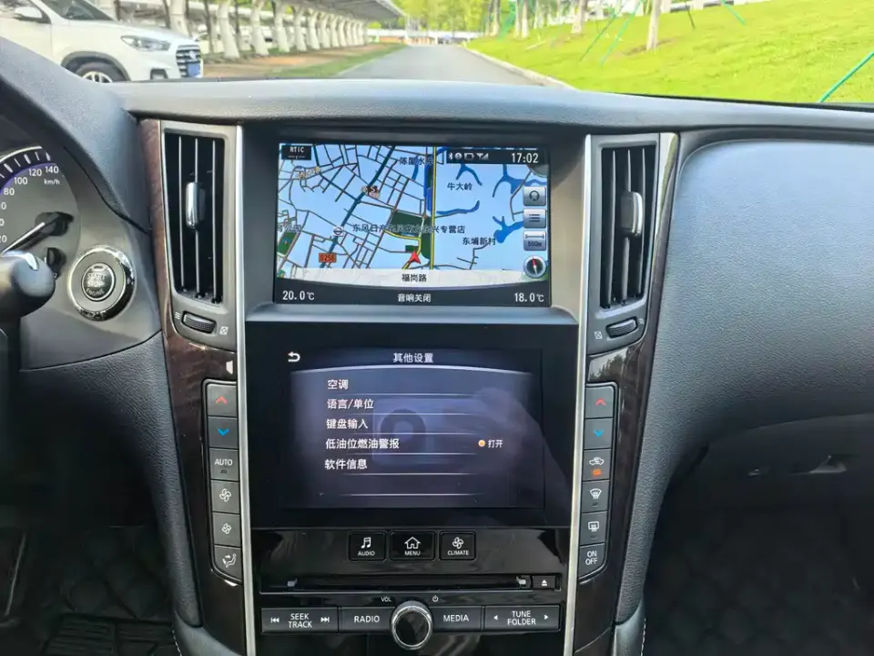 Infiniti Q50L