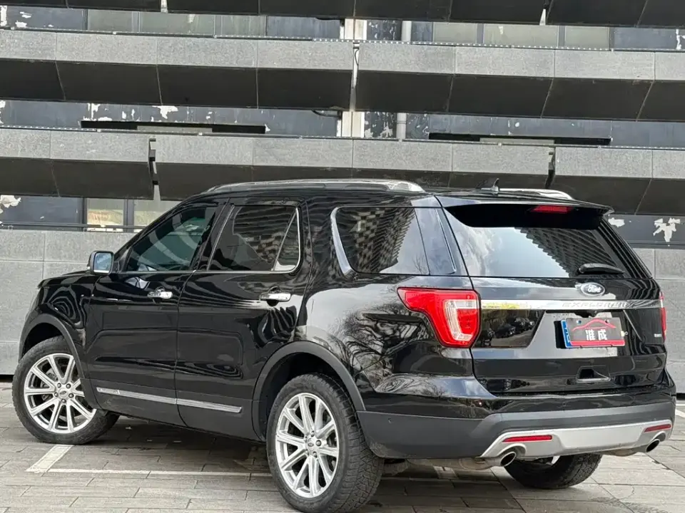 Ford Explorer (Import)