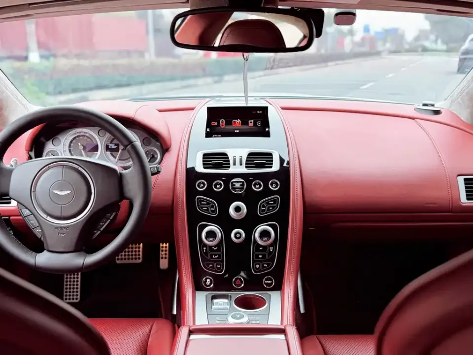 Aston Martin Rapide