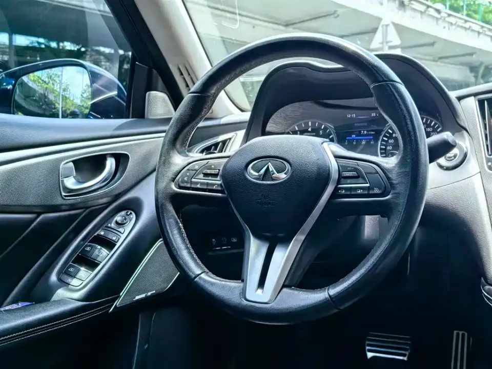 Infiniti Q50L