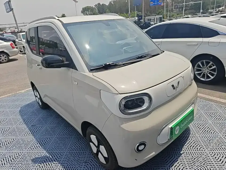 Wuling MINIEV