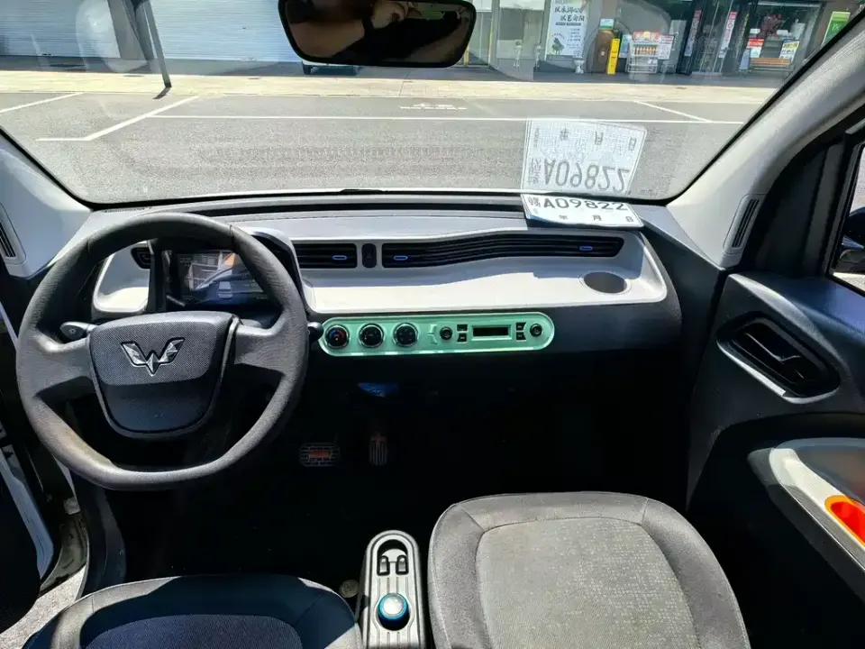 Wuling MINIEV