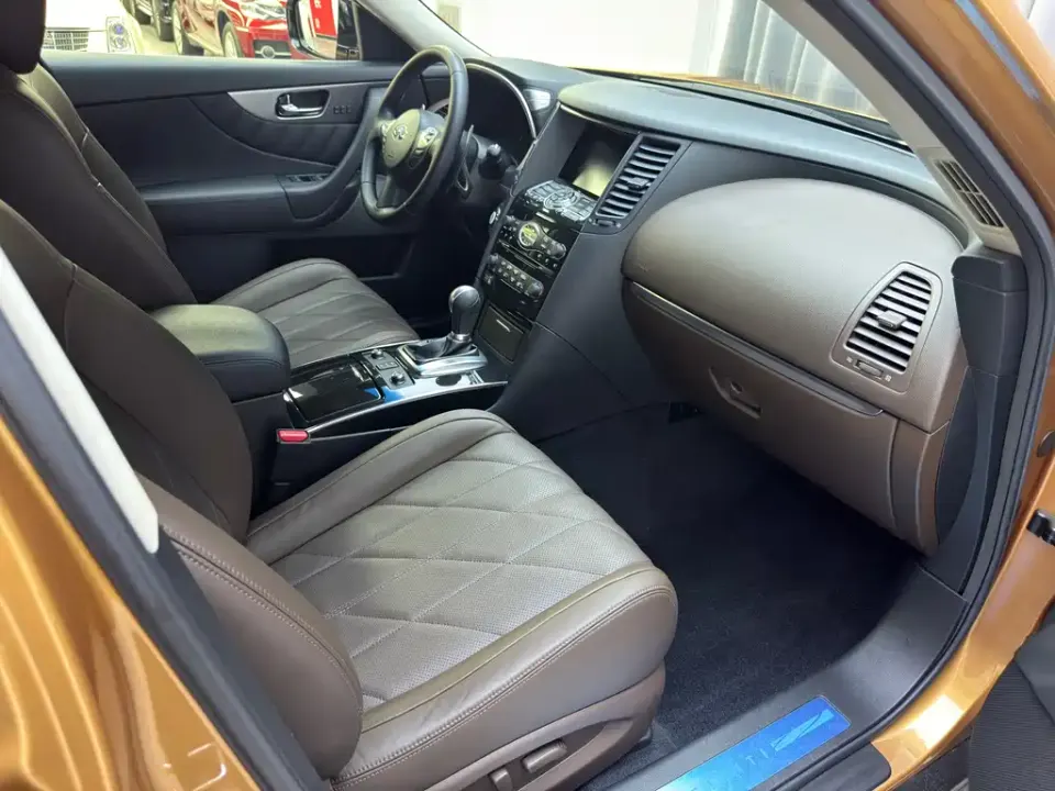 Infiniti FX