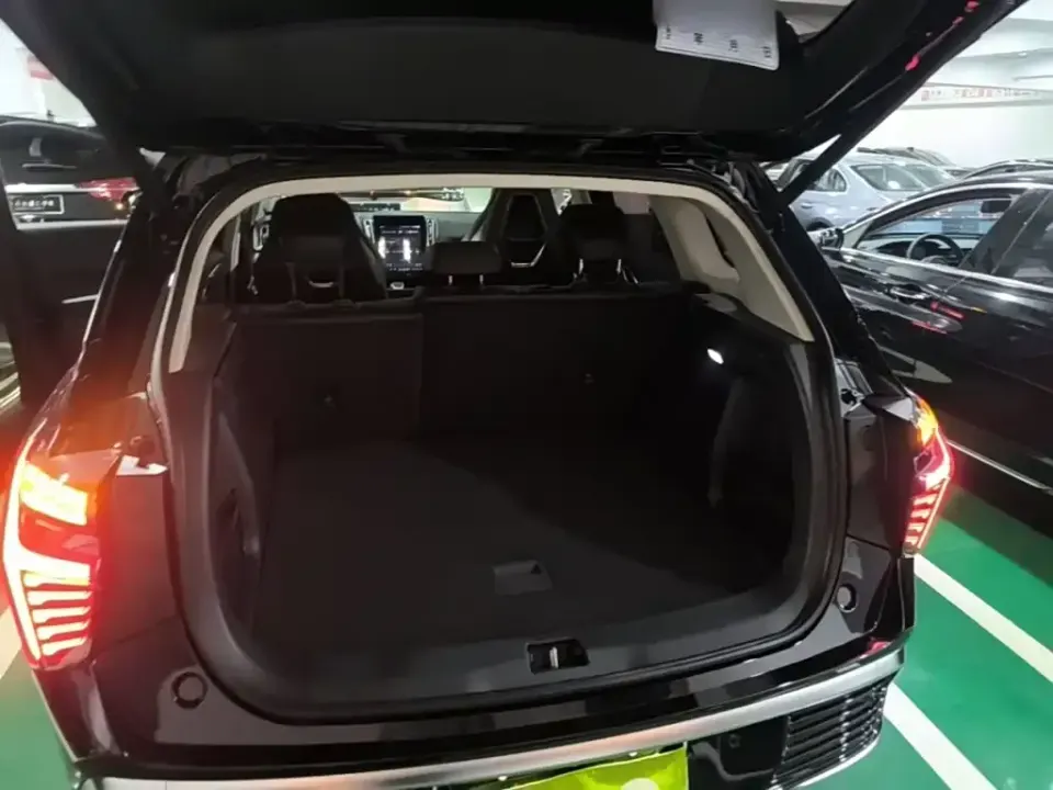 Hongqi Hongqi HS3 PHEV
