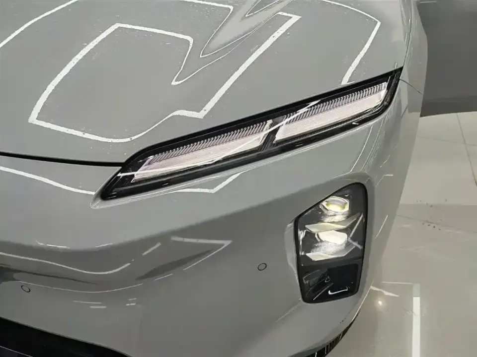 Nio ET5T