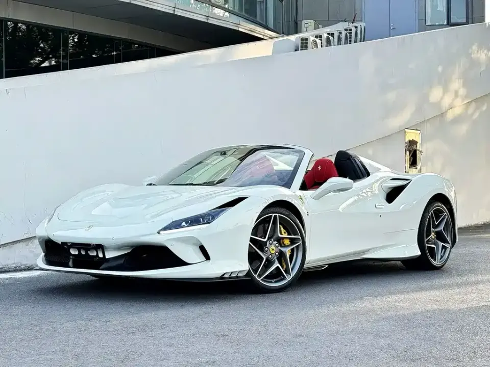 Ferrari F8