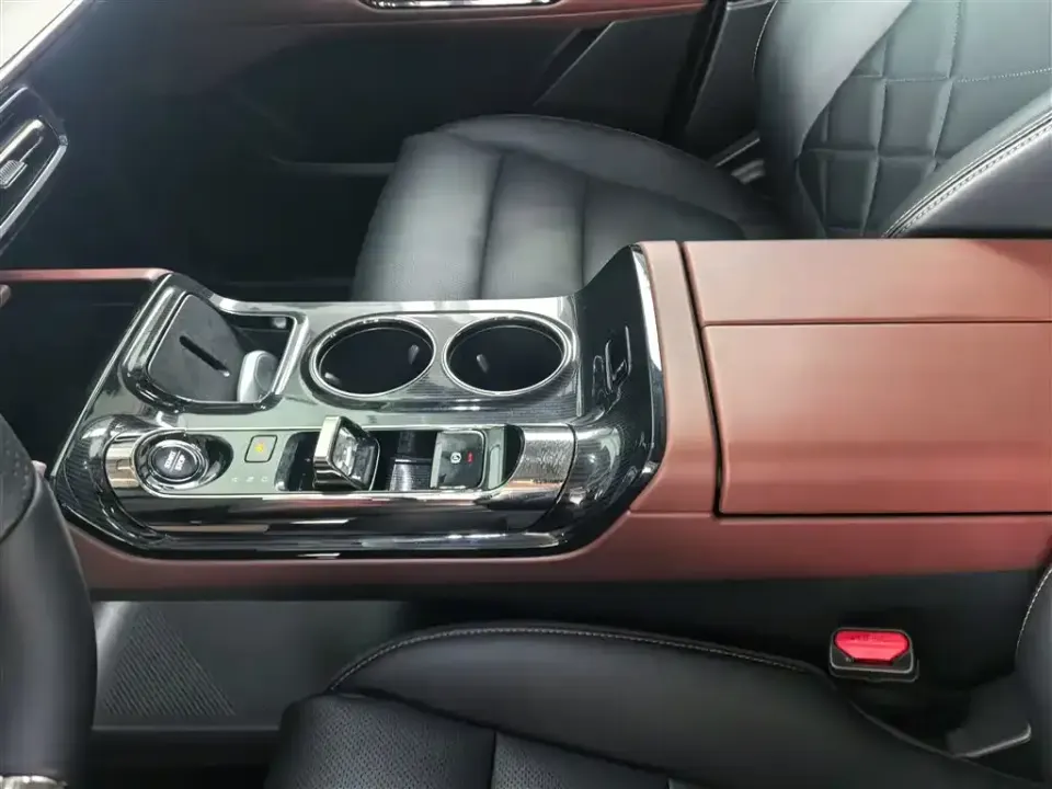GAC Trumpchi E8 PHEV