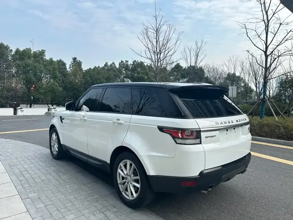 Land Rover Sport