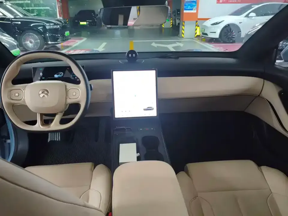 Nio ET5T