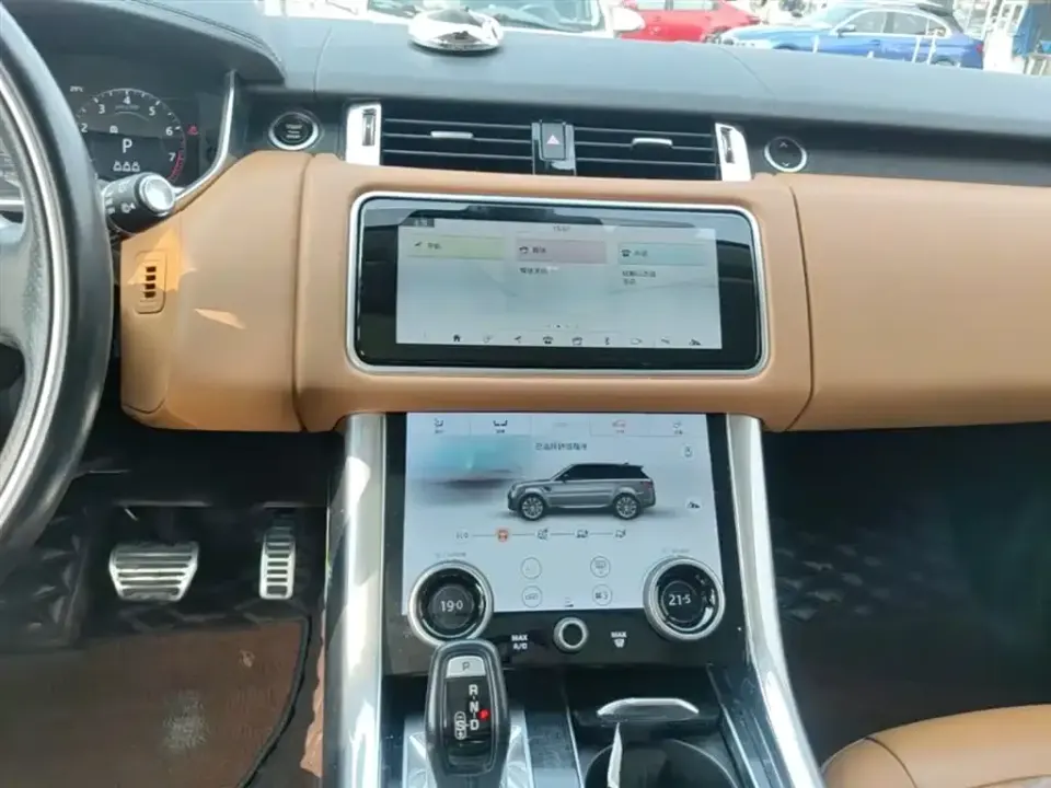 Land Rover Sport