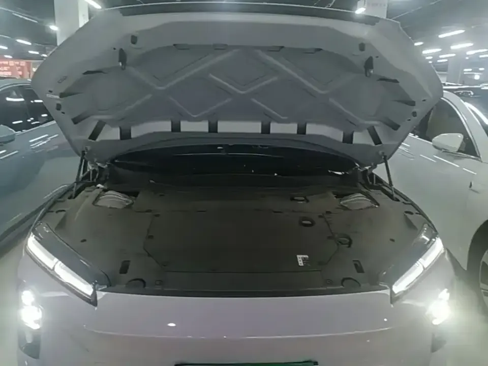 Nio ET5T
