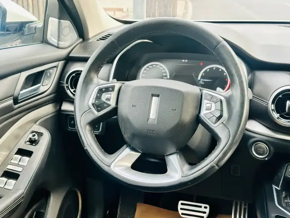 WEY Wey VV6