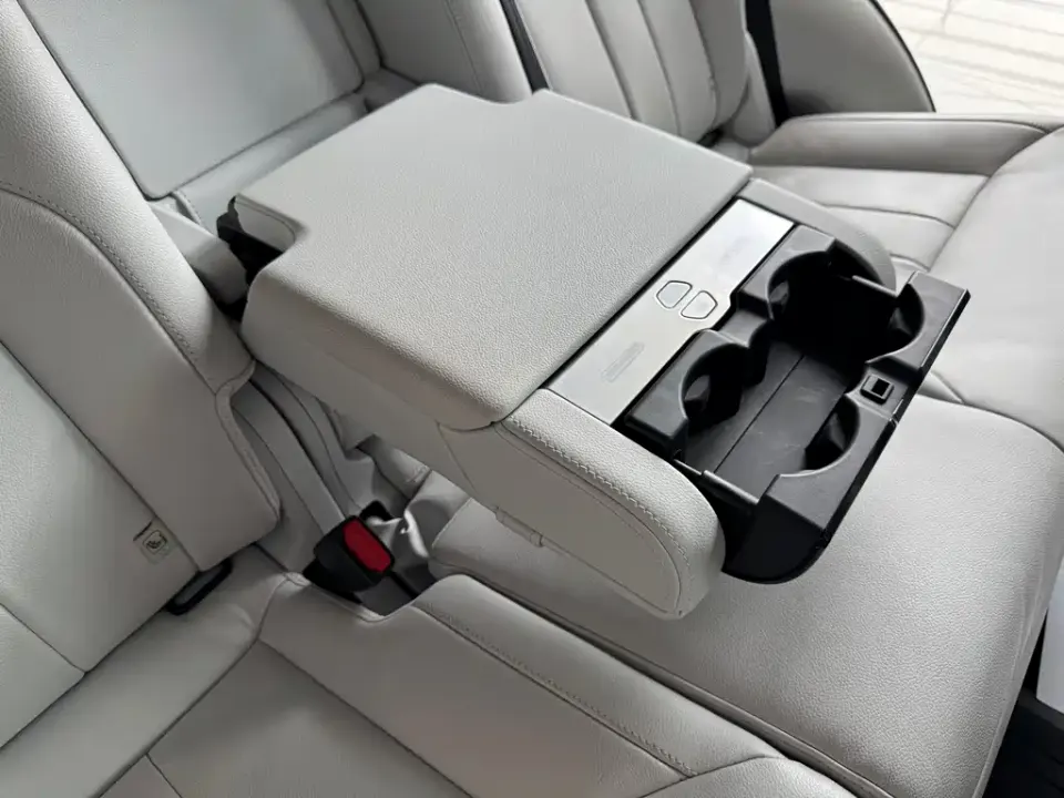 Land Rover Sport
