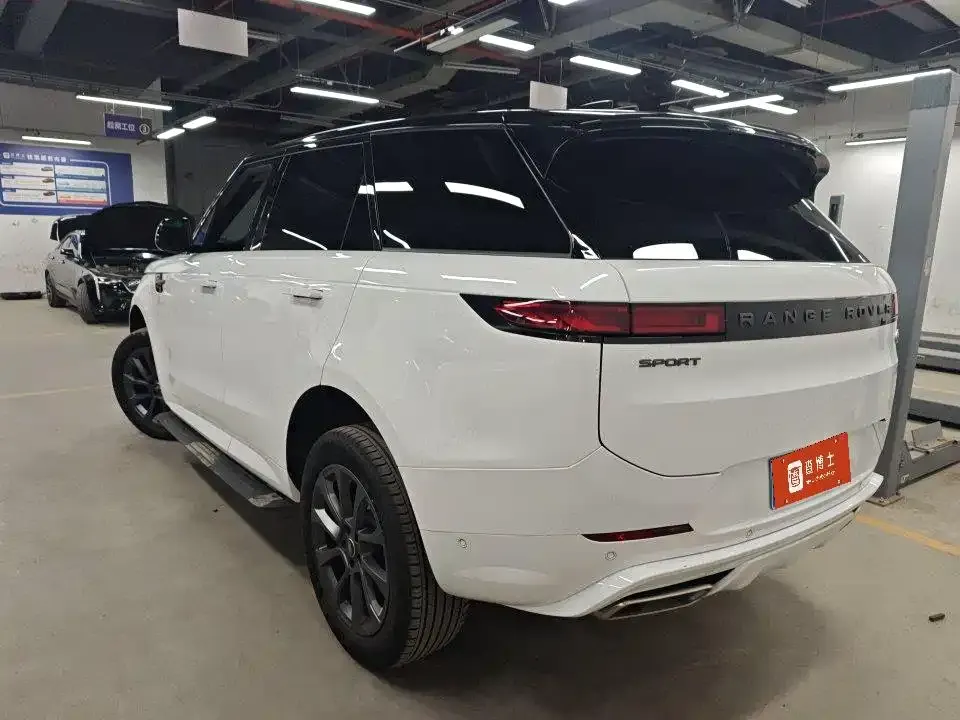 Land Rover Sport