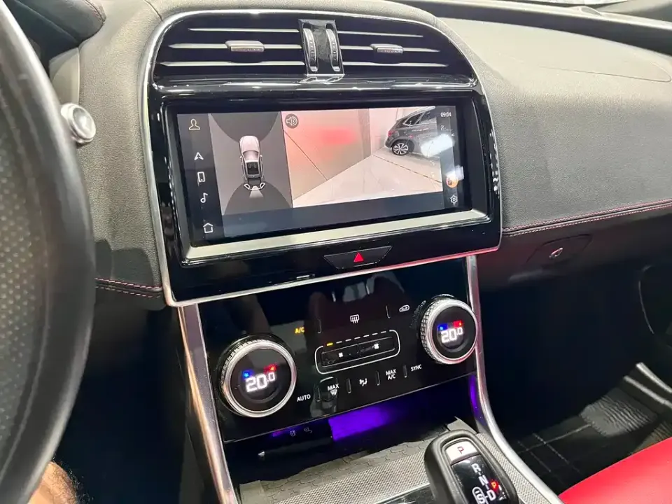 Jaguar XEL