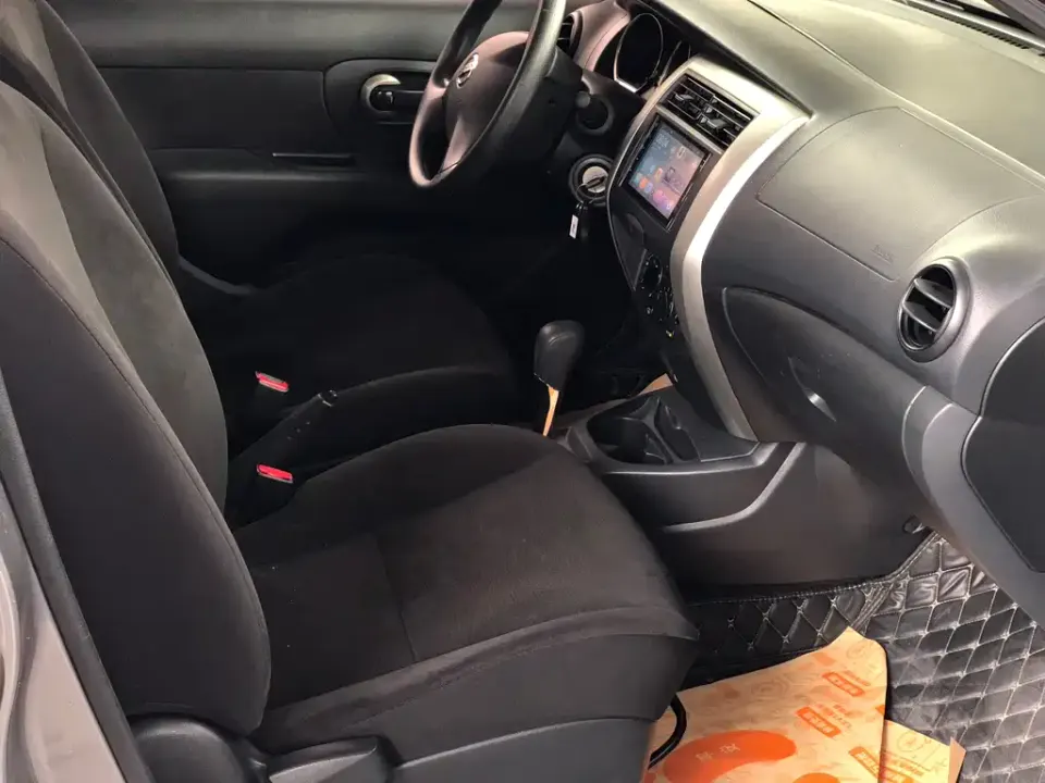 Nissan Livina