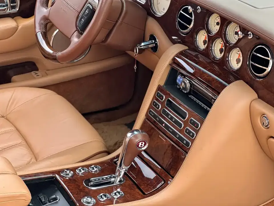 Bentley Elegance