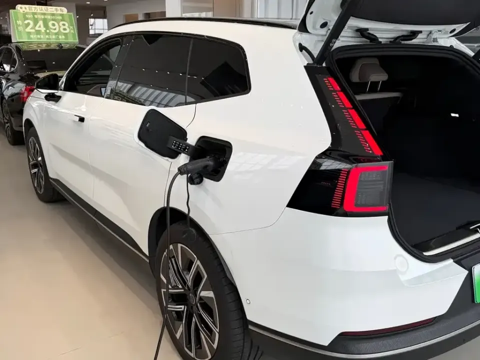 Volvo XC70 PHEV