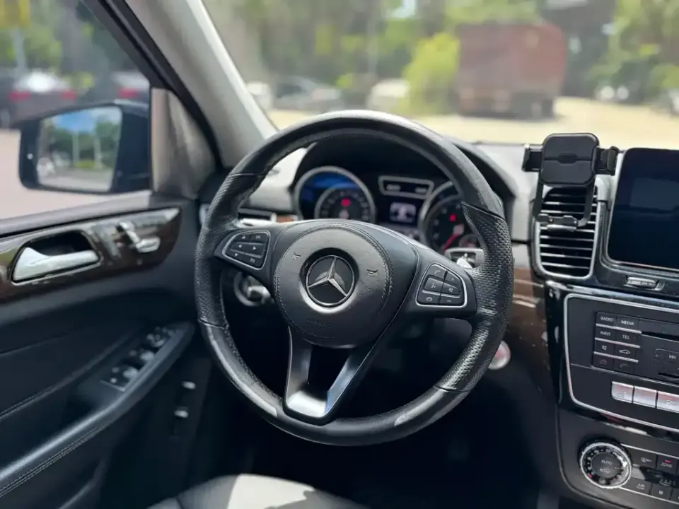 Mercedes-Benz GLS