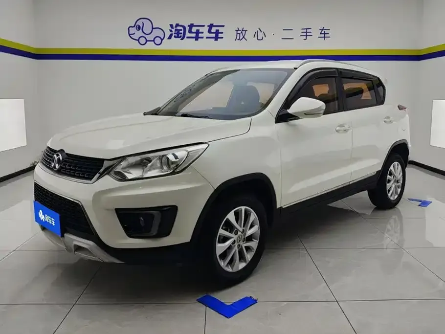 BAIC Senova X35