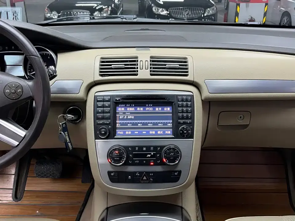 Mercedes-Benz R-Class