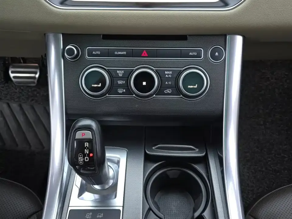 Land Rover Sport