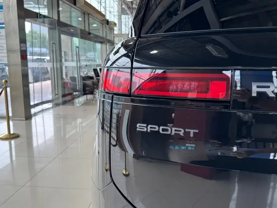 Land Rover Sport