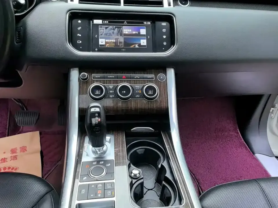 Land Rover Sport