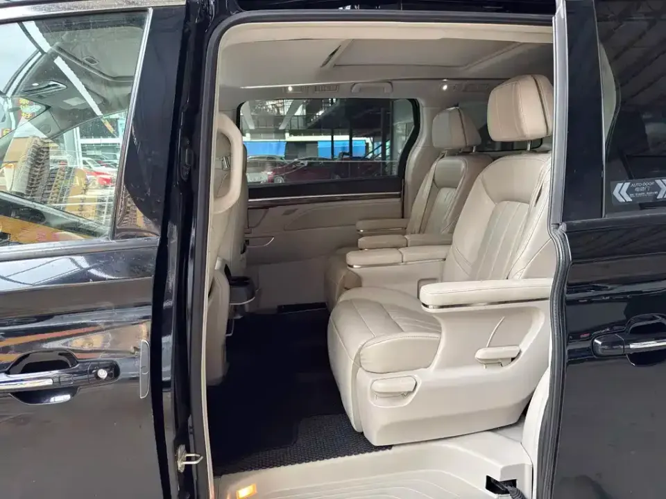 GAC Trumpchi M8