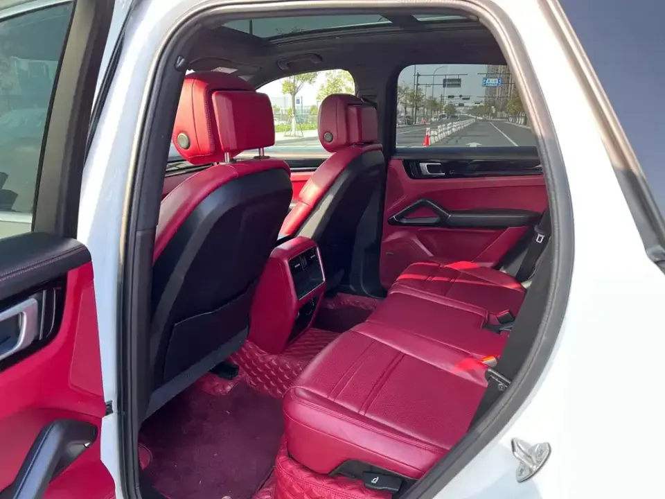 Porsche Cayenne Hybrid
