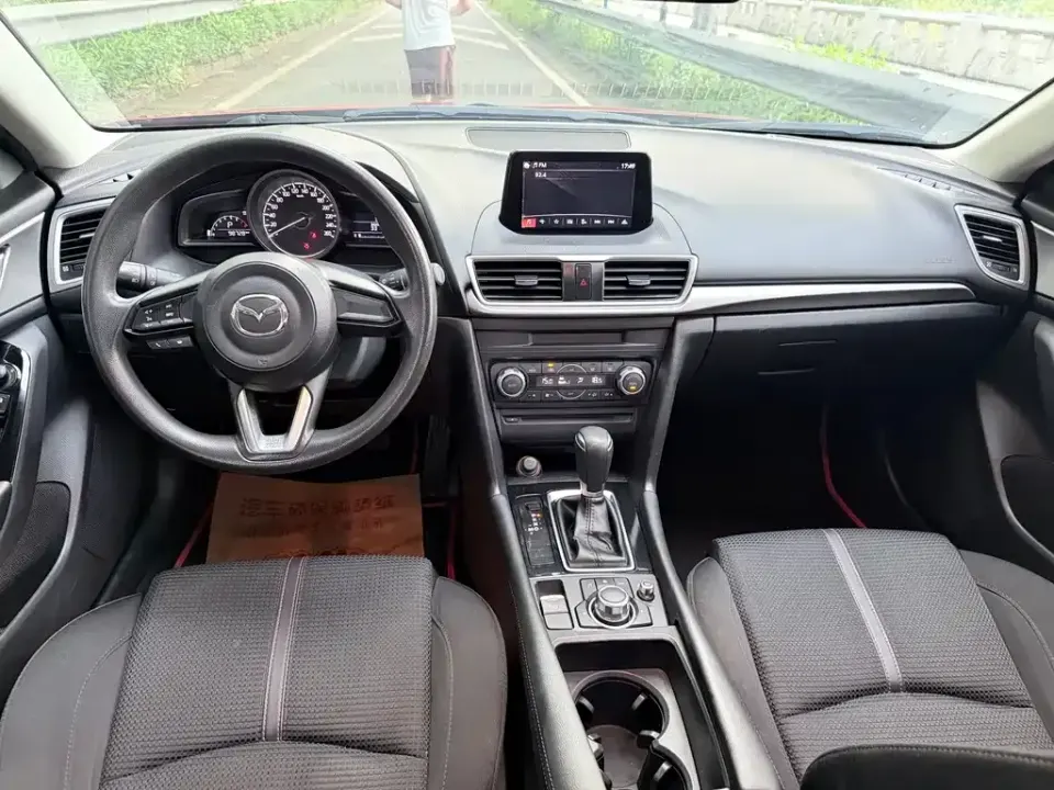Mazda 3 Axela