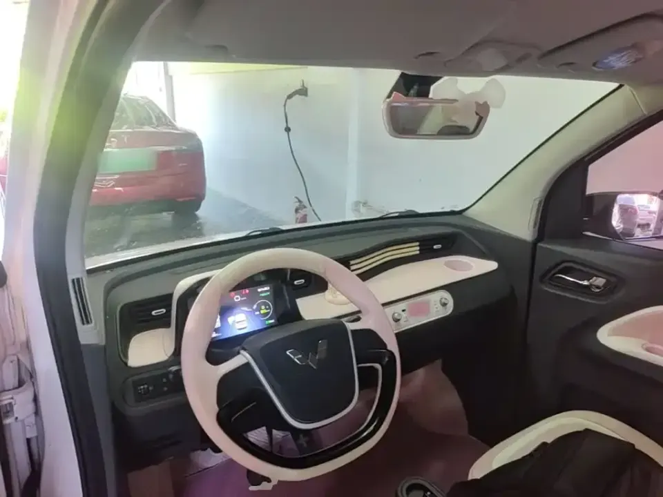 Wuling MINIEV