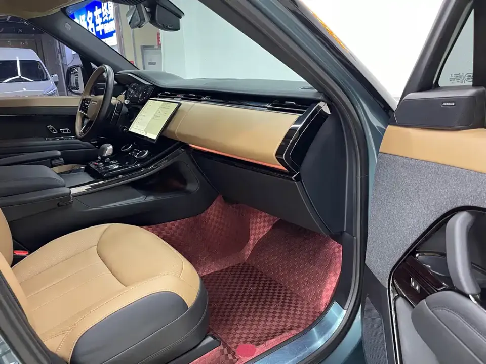 Land Rover Sport
