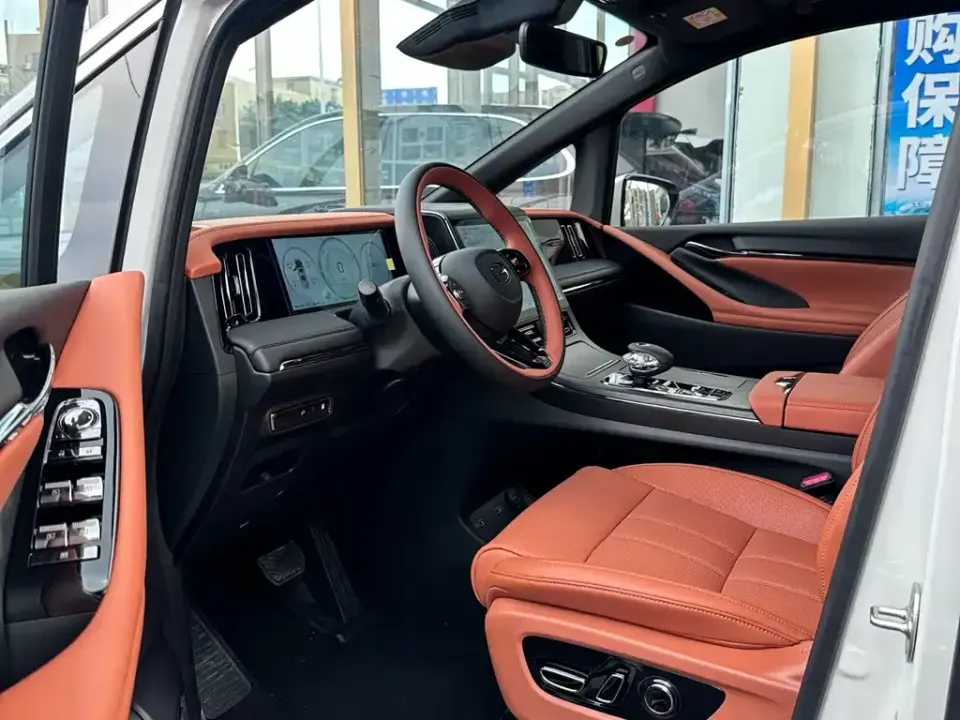GAC Trumpchi Xiangwang M8