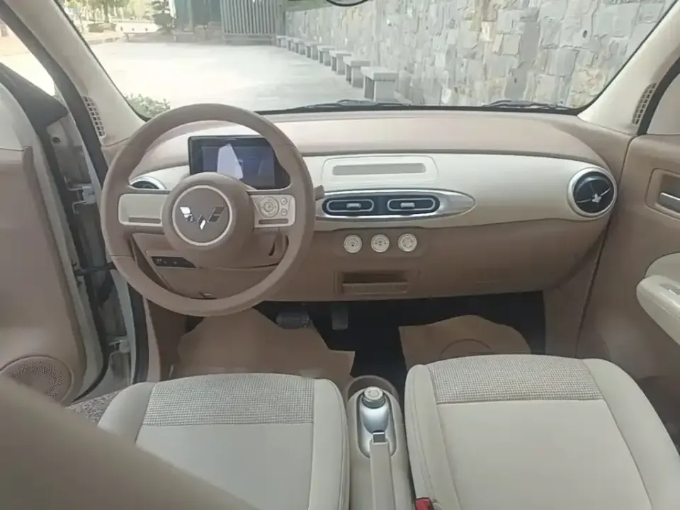 Wuling MINIEV