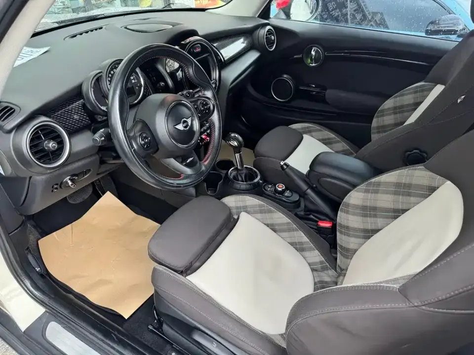 MINI Mini